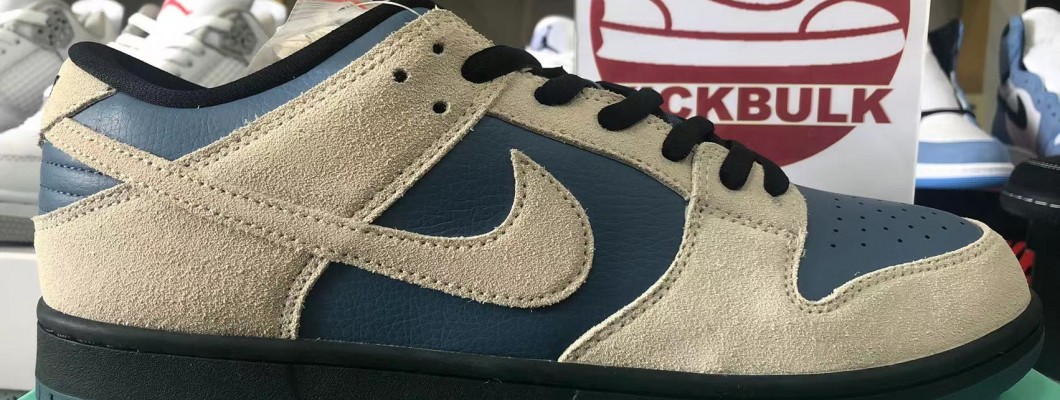 NIKE DUNK LOW PRO SB 'THUNDERSTORM' 2019 BQ6817-200 Kickbulk Sneaker Shoes camera photos reviews NIKE DUNK LOW PRO SB 'THUNDERSTORM' 2019 BQ6817-200 Kickbulk Sneaker Shoes camera photos reviews
