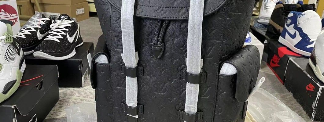 High quality LV Gucci Fendi DIOR etc. backpack & handbag custom handmade Kickbulk Sneaker retail wholesale free shipping