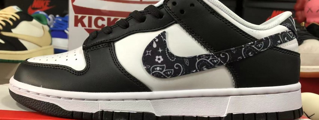 NIKE DUNK LOW WMNS 'BLACK PAISLEY' DH4401-100 Kickbulk Sneaker Camera Photos NIKE DUNK LOW WMNS 'BLACK PAISLEY' DH4401-100 Kickbulk Sneaker Camera Photos
