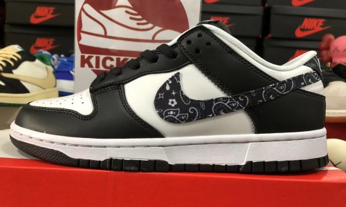 NIKE DUNK LOW WMNS 'BLACK PAISLEY' DH4401-100 Kickbulk Sneaker Camera Photos