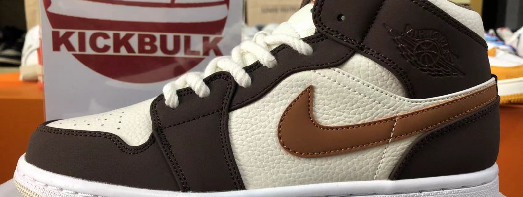Air Jordan 1 Mid Brown Fleece 2022 DO6699-200 Kickbulk Sneaker shoes camera photos reviews Air Jordan 1 Mid Brown Fleece 2022 DO6699-200 Kickbulk Sneaker shoes camera photos reviews