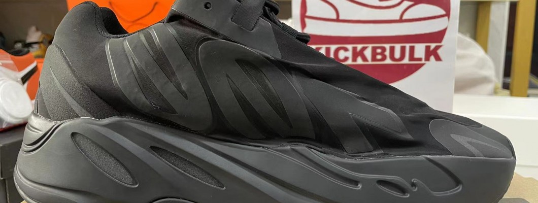 Adidas Yeezy Boost 700 MNVN 'Triple Black' FV4440 Kickbulk Sneaker shoes reviews Camera photos Adidas Yeezy Boost 700 MNVN 'Triple Black' FV4440 Kickbulk Sneaker shoes reviews Camera photos