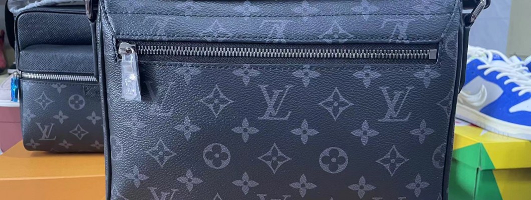 LV bags Louis Vuitton Kickbulk Luxury retail wholesale free shipping camera photos LV bags Louis Vuitton Kickbulk Luxury retail wholesale free shipping camera photos