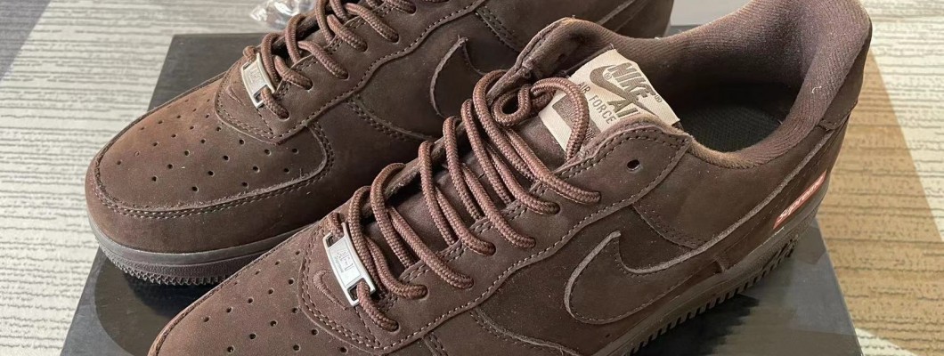 SUPREME X AIR FORCE 1 LOW 'BOX LOGO - BAROQUE BROWN' Kickbulk Sneaker shoes camera photos SUPREME X AIR FORCE 1 LOW 'BOX LOGO - BAROQUE BROWN' Kickbulk Sneaker shoes camera photos