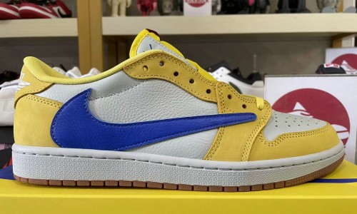 TRAVIS SCOTT X Flat sandal with sleek footbed and textured outsole RETRO LOW OG SP 'CANARY' 2024 DZ4137-700 Kickbulk Sneaker camera photos