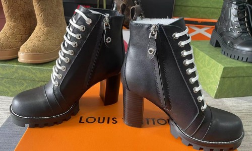 Louis vuitton boots Kickbulk custom made shoes sneaker retail wholesale reviews