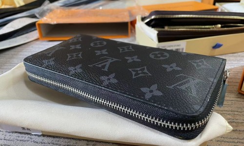 LV wallets Kickbulk luxury brand retail wholesale reviews