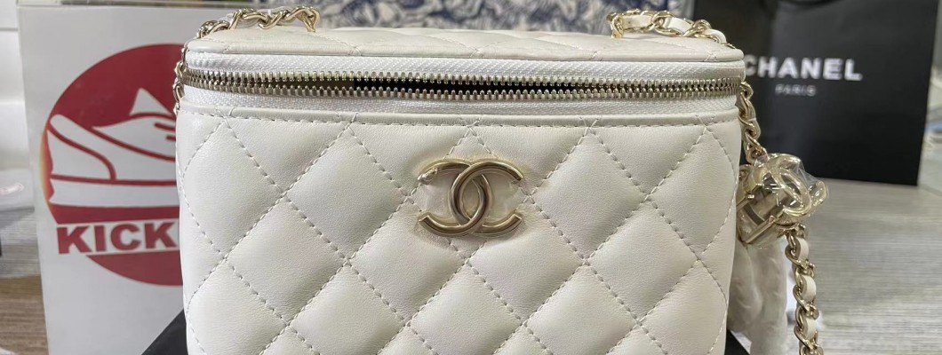 Channel Makeup bag Kickbulk luxury reatail wholesale reviews