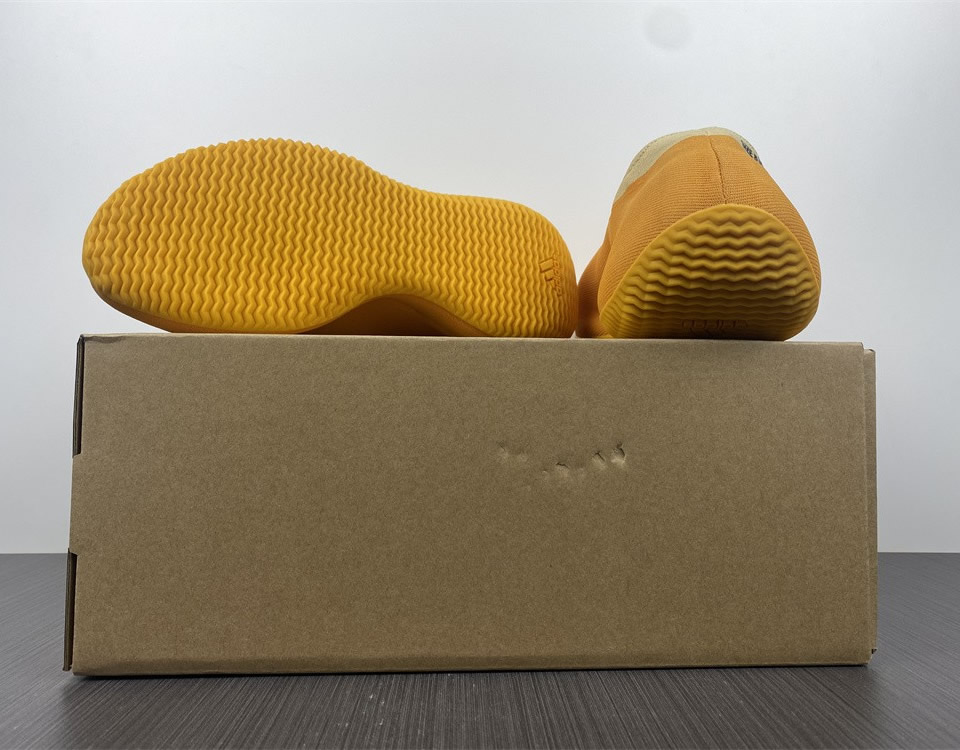 Yeezy Knit Runner Sulfur Gw5353 7 - www.kickbulk.co