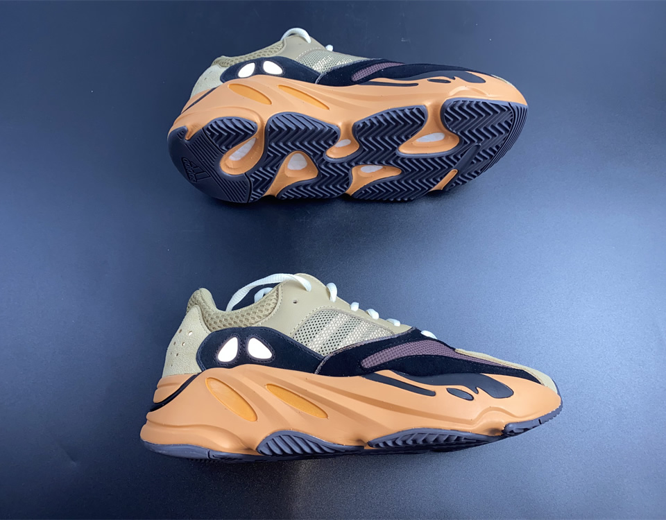 YEEZY BOOST 700 'ENFLAME AMBER' GW0297
