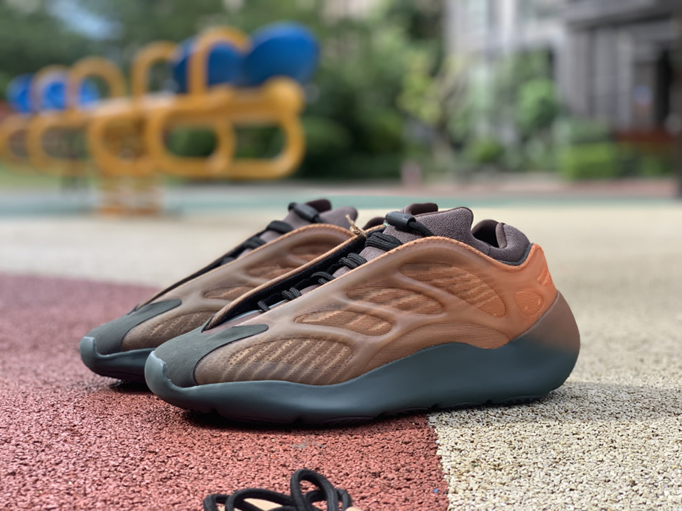 Adidas Yeezy Boost 700 V3 Copfad Gy4109 17 - www.kickbulk.co