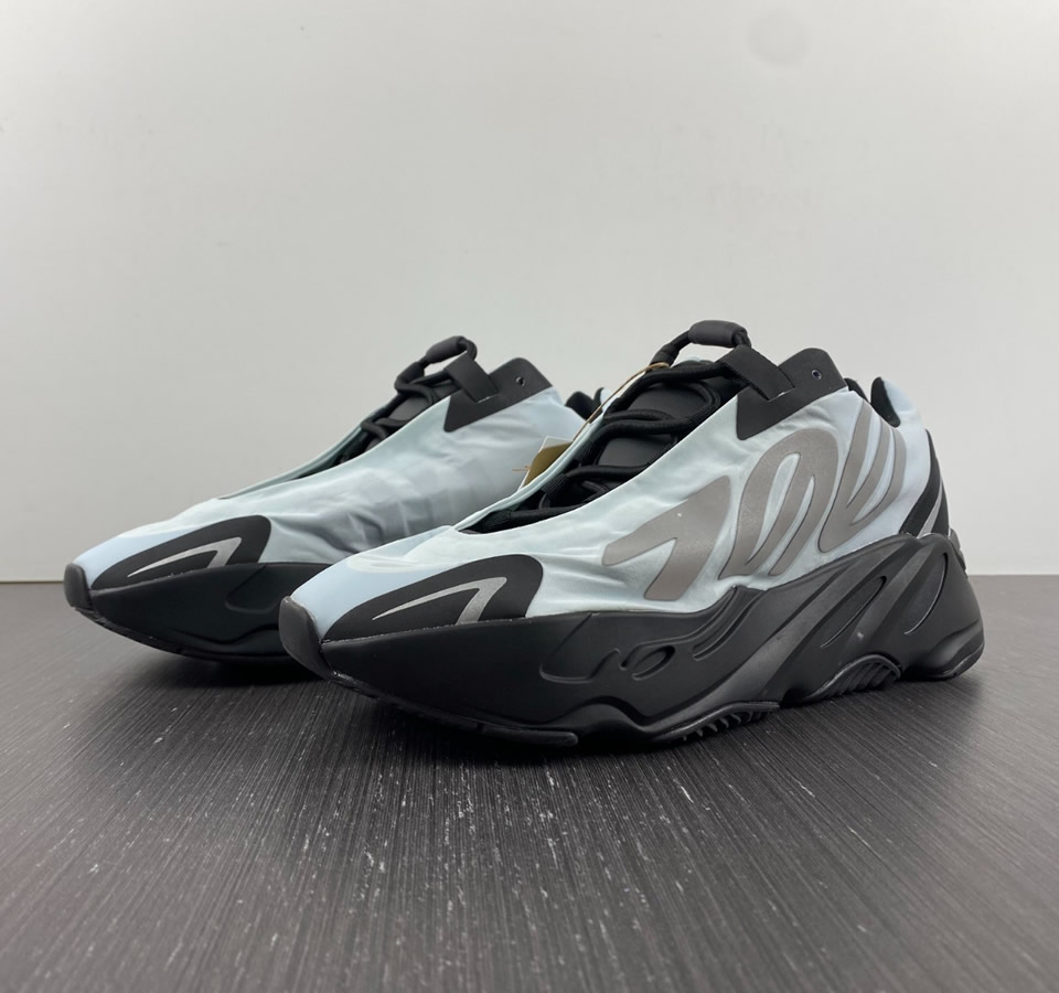 Adidas YEEZY BOOST 700 MNVN BLUE TINT GZ0711 2