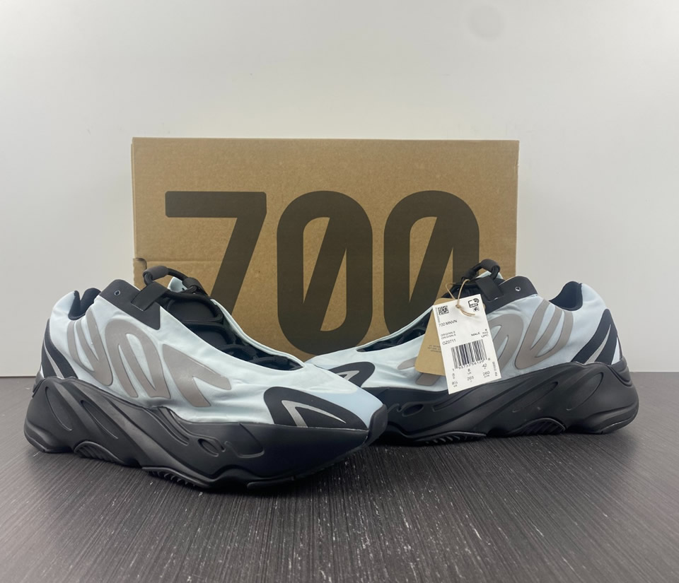 Adidas YEEZY BOOST 700 MNVN BLUE TINT GZ0711 8