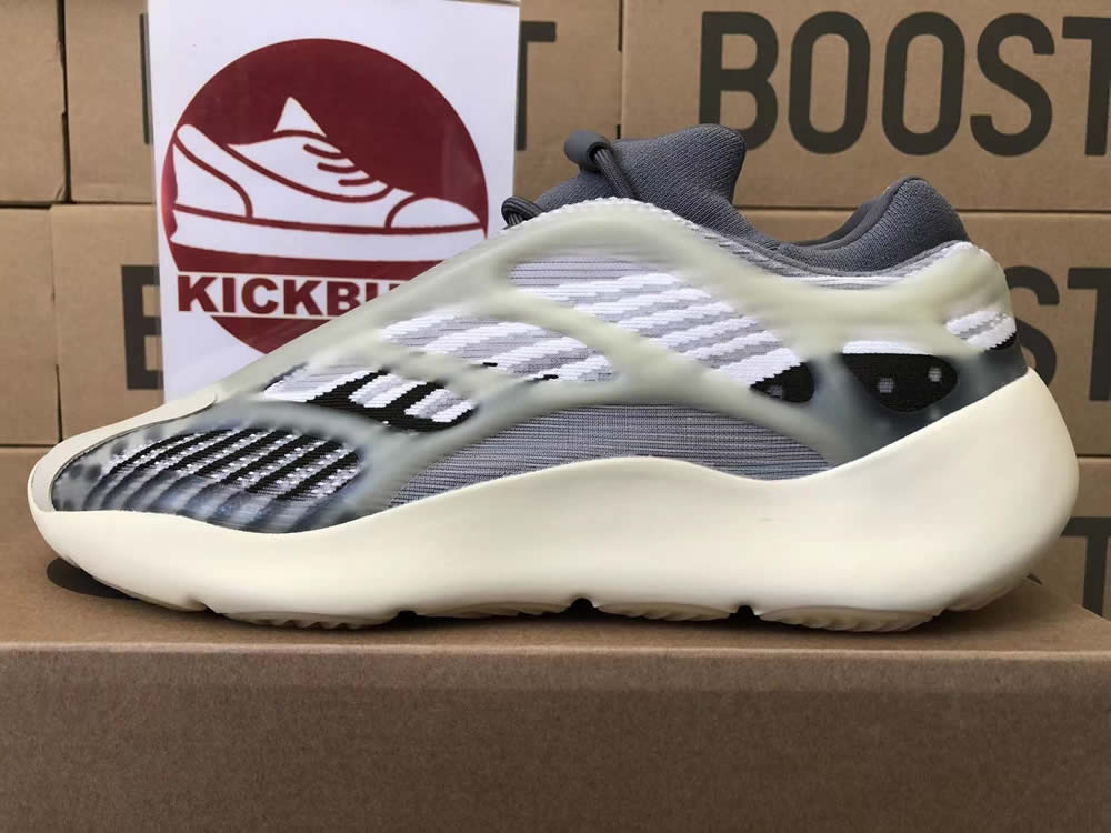 ADIDAS YEEZY 700 V3 FADE SALT ID1674 8