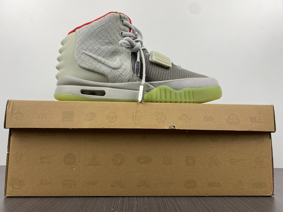 Air Yeezy 2 Nrg Pure Platinum 508214 010 10 - www.kickbulk.co