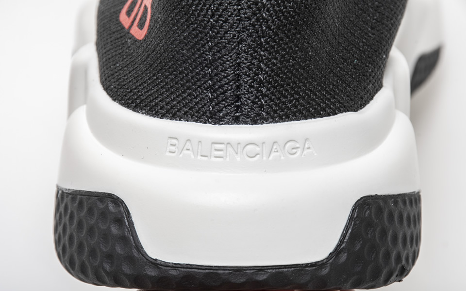 Balenciaga Speed Runner Tess S Gomma Maille Noir Sneaker Red Logo 494371w05g01000 11 - www.kickbulk.co