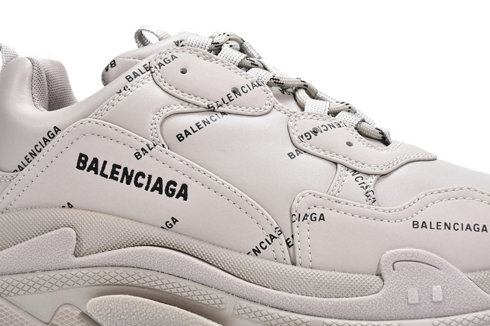 Balenciaga Triple S Letter Beige 524039w2fa19710 15 - www.kickbulk.co