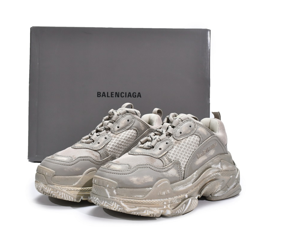 Balenciaga Triple S Beige 524039w2fa19710 3 - www.kickbulk.co