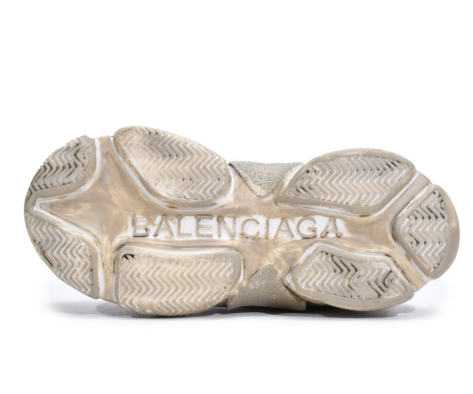 Balenciaga Triple S Beige 524039w2fa19710 7 - www.kickbulk.co