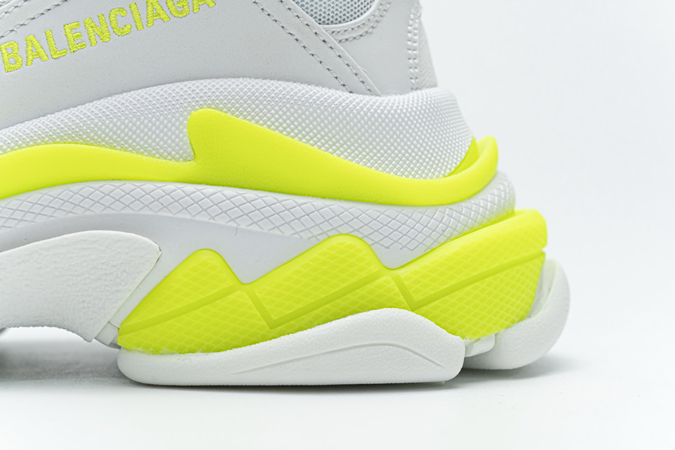 Balenciaga Triple S Fluorescent White 536737w09019088 12 - www.kickbulk.co