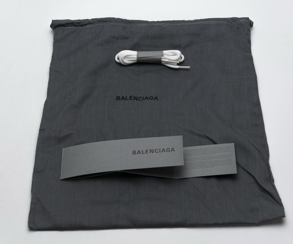 Balenciaga Triple S White Blue 541624w09e11772 23 - www.kickbulk.co