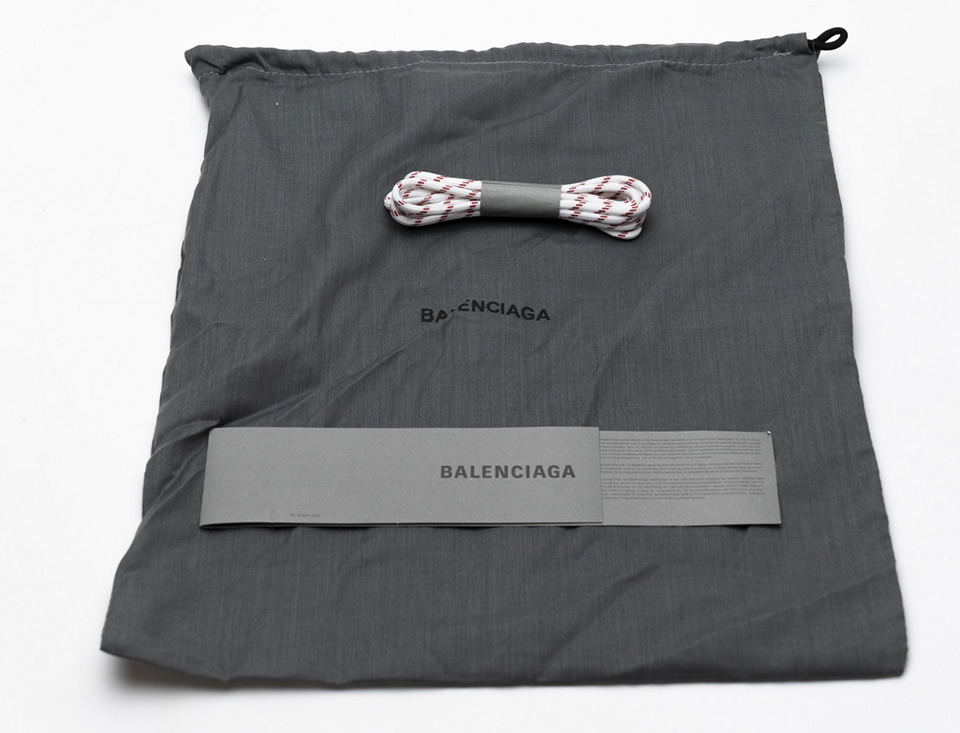 Balenciaga Triple S Pink 544351w09e11331 24 - www.kickbulk.co