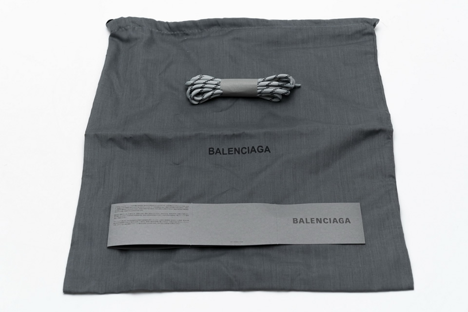 Balenciaga Triple S Grey 544351w09o11705 24 - www.kickbulk.co