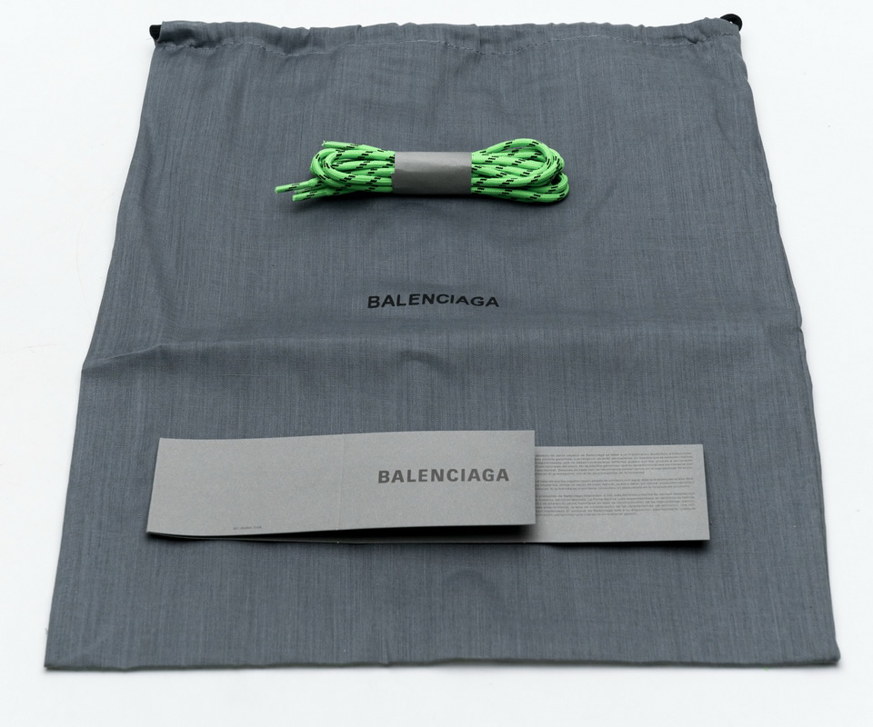 Balenciaga Triple Fluo Green 544351w09ol3801 23 - www.kickbulk.co