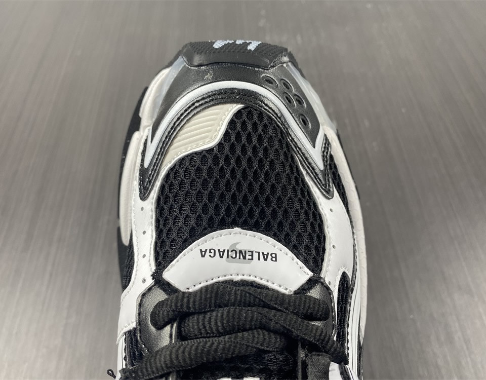 Balenciaga Runner Black White 677403w3rb29010 14 - www.kickbulk.co