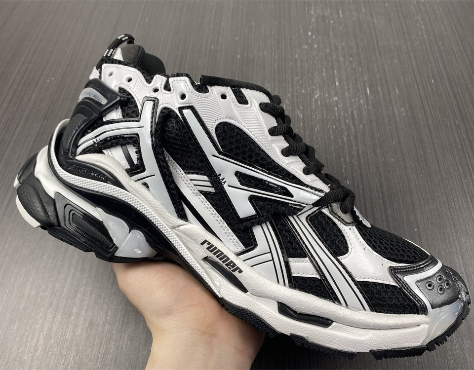 Balenciaga Runner Black White 677403w3rb29010 5 - www.kickbulk.co