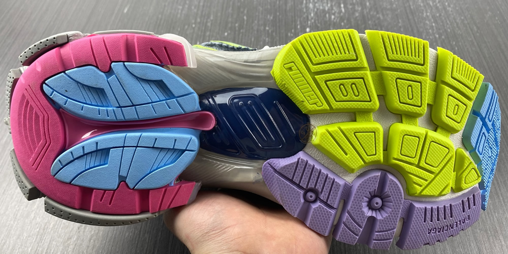 Balenciaga Runner 7 Multicolor 677403w3rh50308 6 - www.kickbulk.co