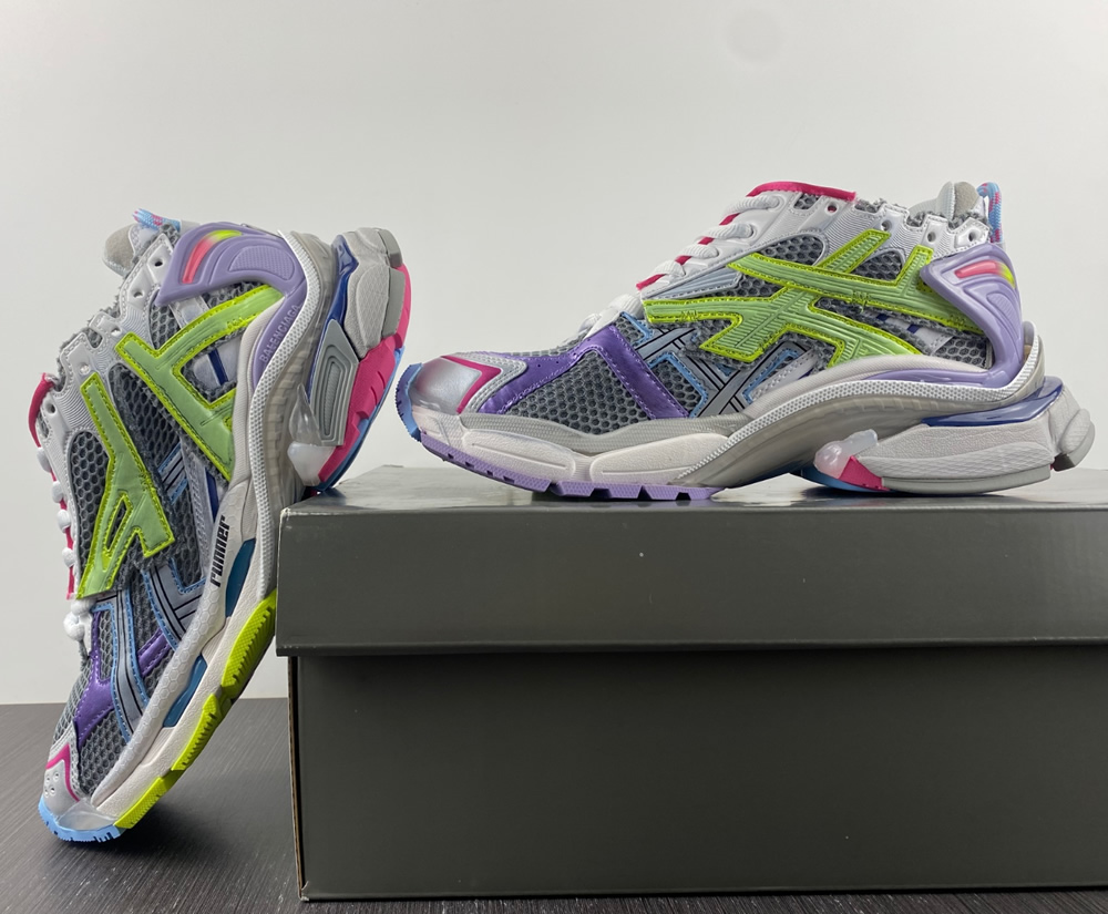 Balenciaga Runner 7 Multicolor 677403w3rh50308 8 - www.kickbulk.co