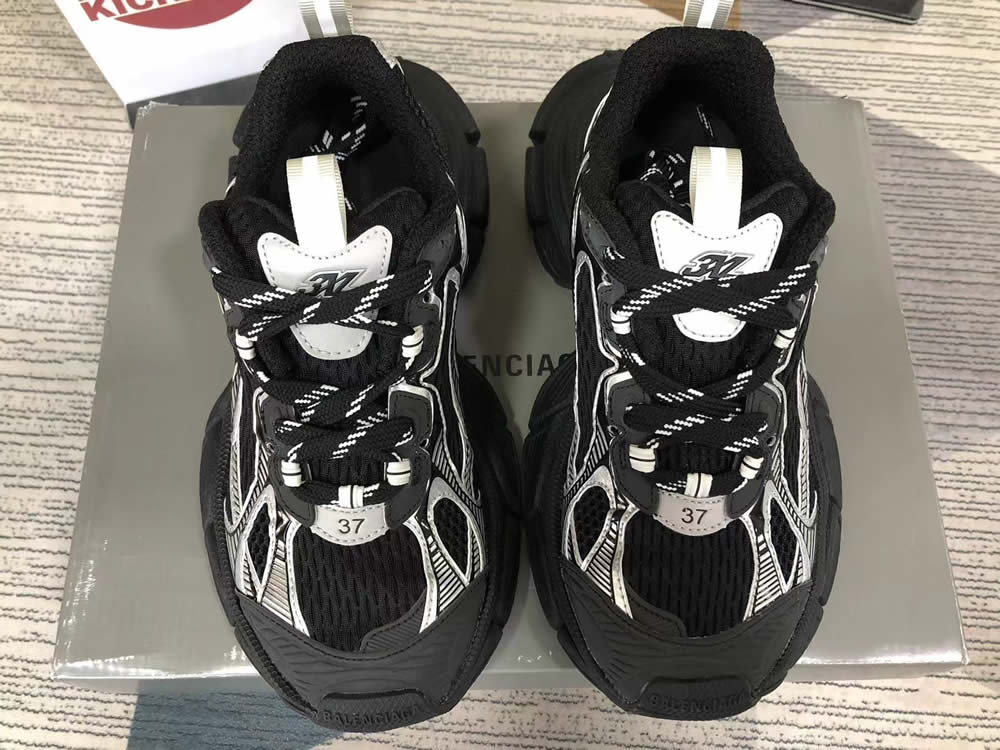 Balenciaga Runner Sneaker Black Silver 734733w3rb50218 2 - www.kickbulk.co