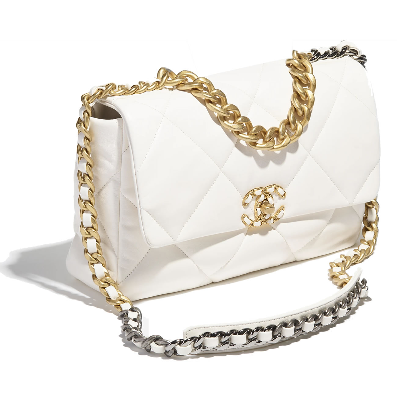 Chanel 19 Handbag 22 - www.kickbulk.co