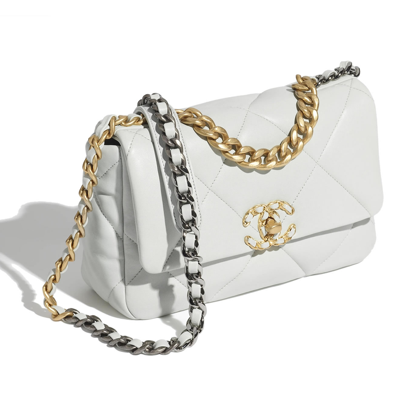 Chanel 19 Handbag 6 - www.kickbulk.co