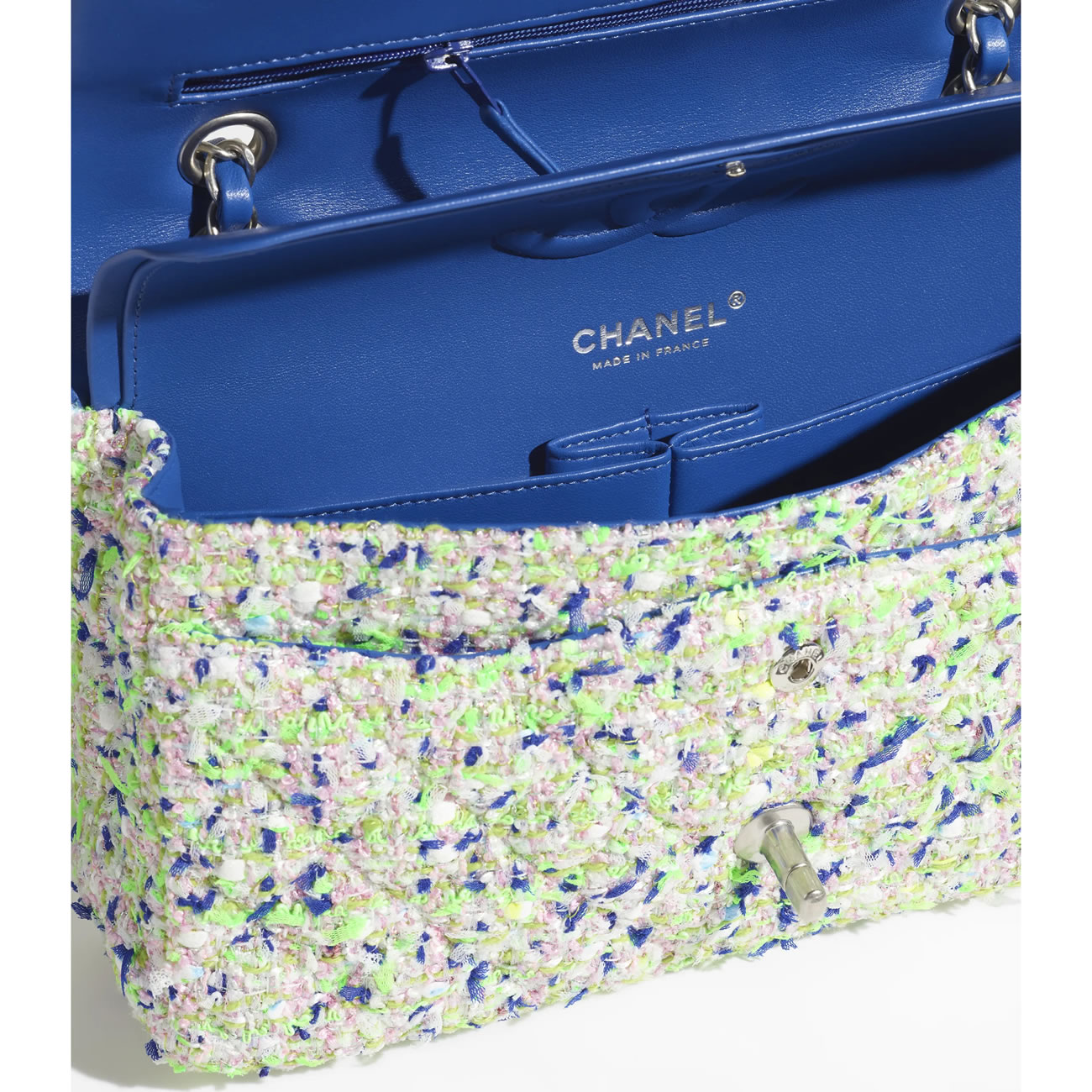 Chanel Classic Handbag 18 - www.kickbulk.co