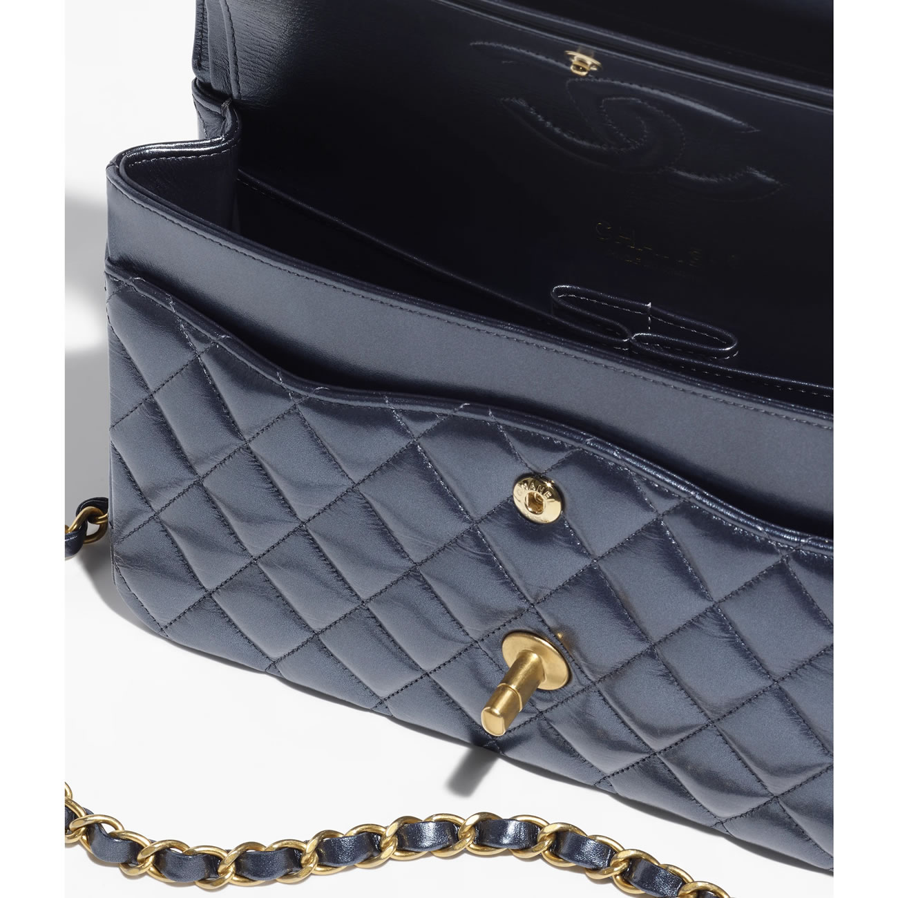 Chanel Classic Handbag 39 - www.kickbulk.co