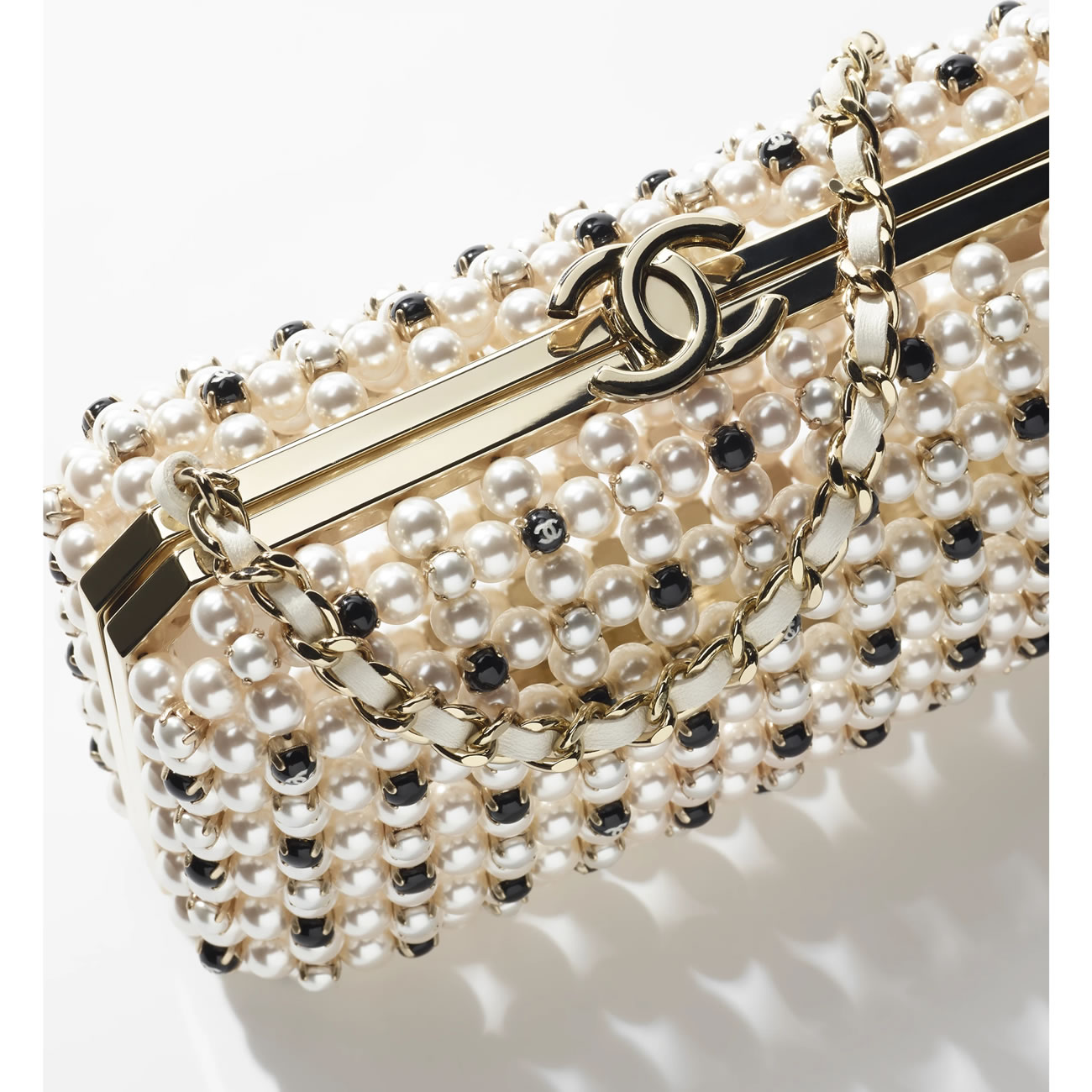 Chanel Evening Bag 23 - www.kickbulk.co