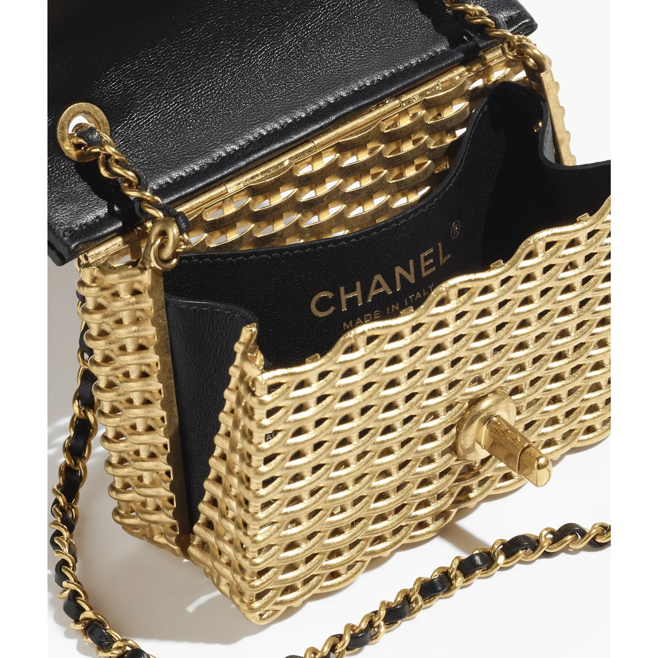 Chanel Evening Bag 9 - www.kickbulk.co