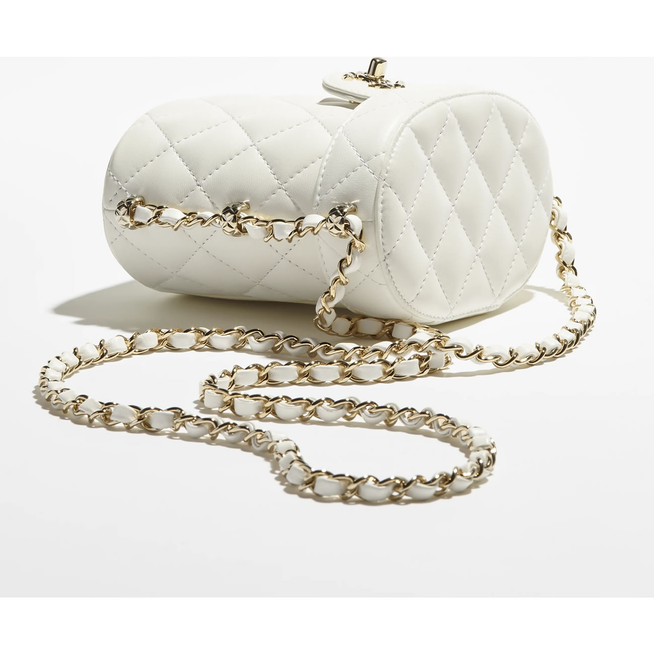 Chanel Small Vanity Case 46 - www.kickbulk.co