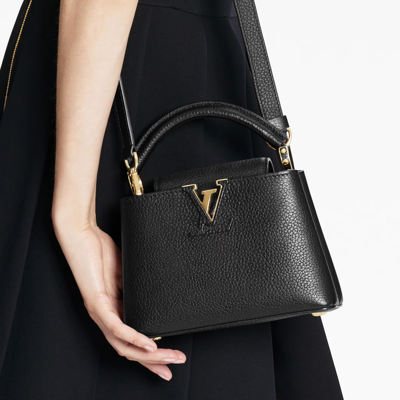 Lv Capucines Mini Handbag M56071 8 - www.kickbulk.co