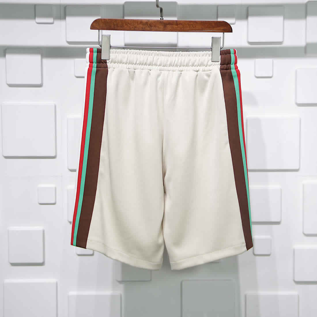 Gucci Red Green Webbing Shorts Apricot Color 3 - www.kickbulk.co