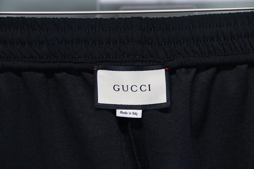 Gucci Reflective Webbing Shorts 10 - www.kickbulk.co