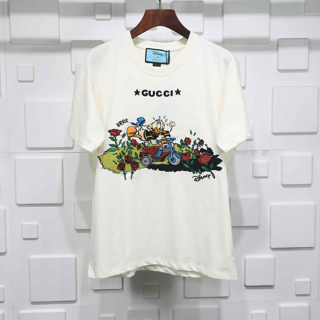 Disney Gucci Donald Duck Embroidery T Shirt 1 - www.kickbulk.co