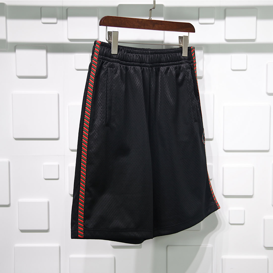 Gucci Twist Webbing Shorts 4 - www.kickbulk.co