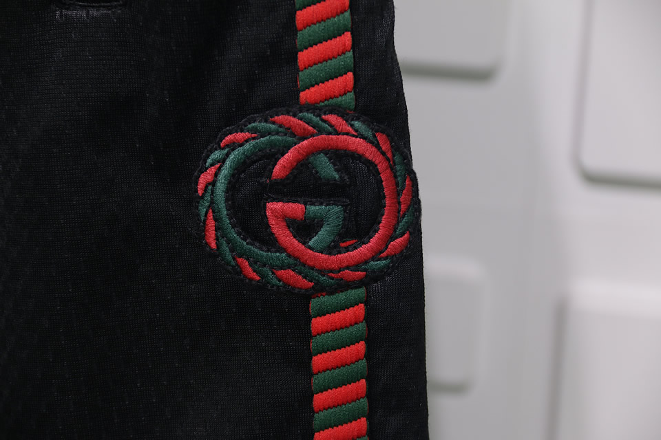 Gucci Twist Webbing Shorts 9 - www.kickbulk.co