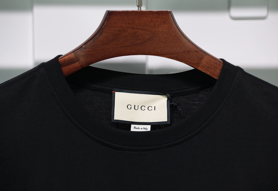 Gucci Orangutan T Shirt 7 - www.kickbulk.co