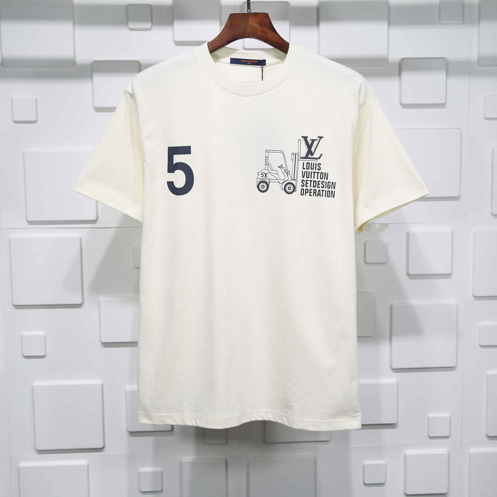 Louis Vuitton Catwalk T Shirt 2021 20 - www.kickbulk.co