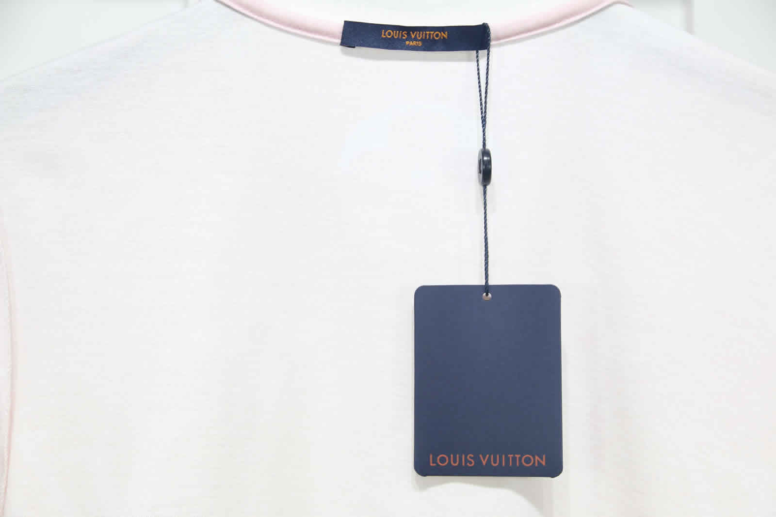 Louis Vuitton Red Yellow Gradient T Shirt 11 - www.kickbulk.co