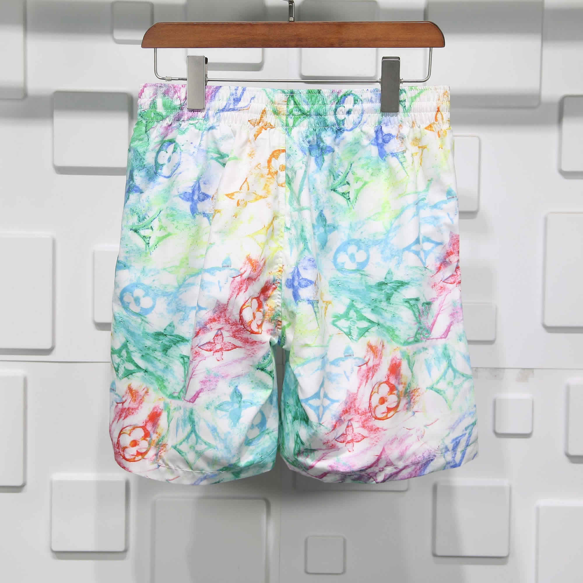 Louis Graffiti Shorts 1 - www.kickbulk.co